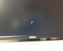 パソコンの画面が真っ黒